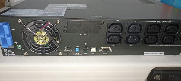 UPS  TRIPPLITE SMART3000RMXL2U SEMINUEVO - Imagen 6