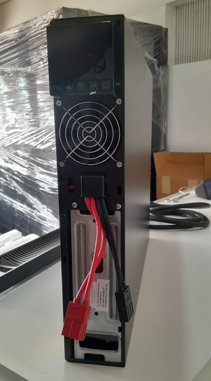 UPS TRIPPLITE SMART3000RMXL2U SEMINUEVO - Imagen 3
